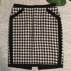 Herringbone pencil skirt🌺